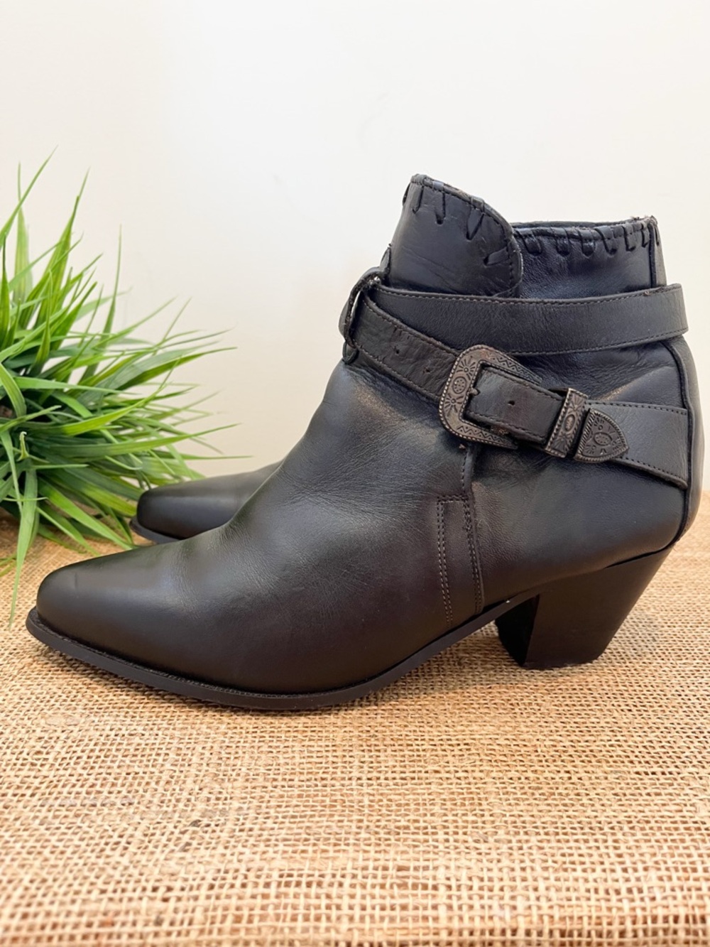 Dingo Western Leather Ankle Boots Size 10 Dark Brown